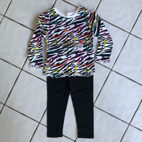 Lot of 3 NWT Leggings, Zebra Print & Pink Ruffle Tops - Picture 3 of 8